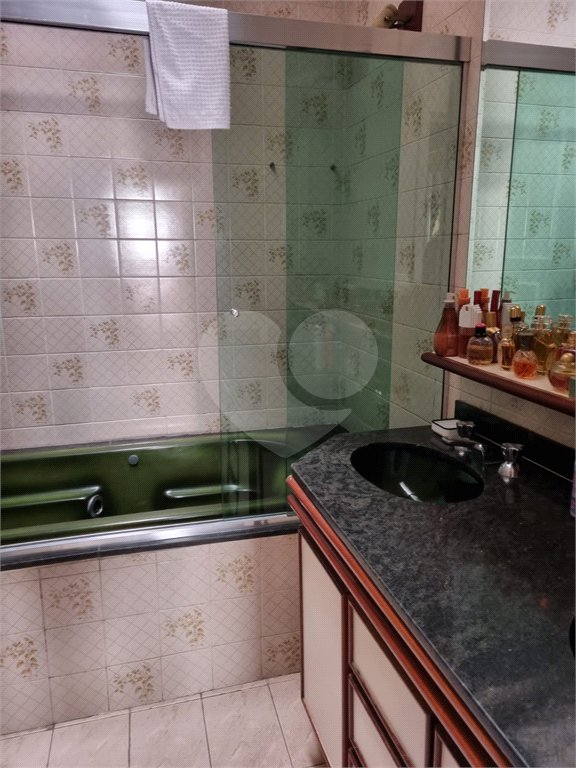 Casa à venda com 5 quartos, sendo 3 suítes, em Vila Nova Caledônia, São Paulo, SP