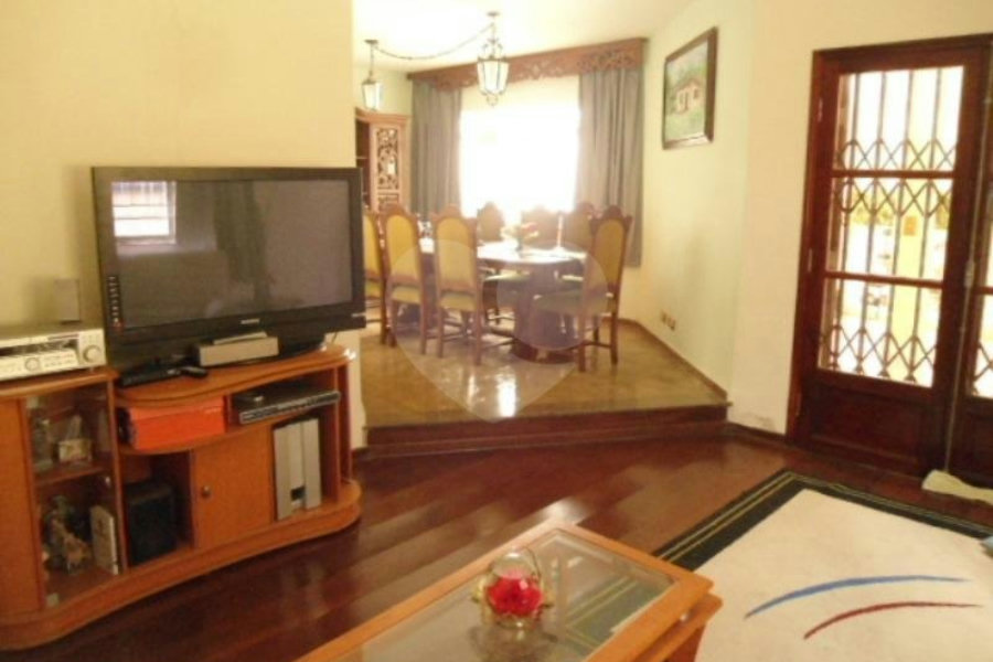 Casa à venda com 3 quartos, sendo 1 suíte, em Jardim Virginia Bianca, São Paulo, SP