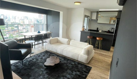 Apartamento à venda com 2 suítes em Indianópolis, São Paulo, SP