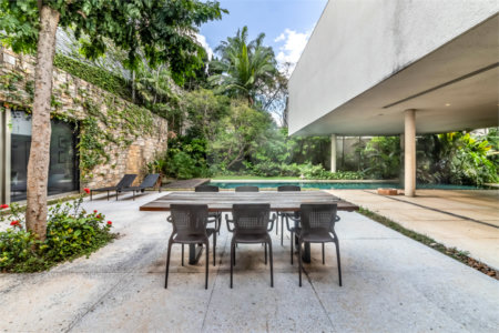 Sobrado à venda com 3 suítes em Cidade Jardim, São Paulo, SP