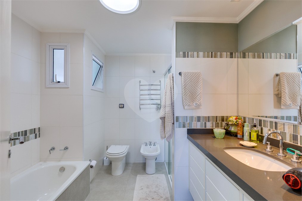 Apartamento à venda com 3 quartos, sendo 1 suíte, em Granja Julieta, São Paulo, SP