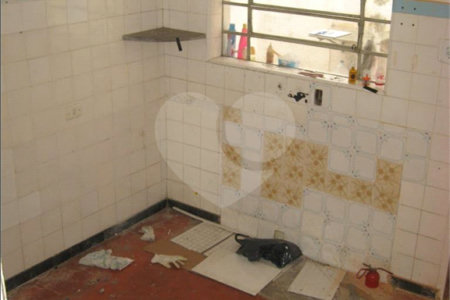 Casa Térrea à venda com 2 quartos, sendo 1 suíte, em Parque Vitória, São Paulo, SP
