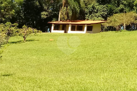 Chácara à venda com 5 quartos em Volta Grande (são João Novo), São Roque, SP