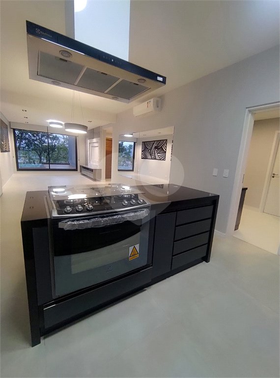 Casa à venda com 3 suítes no condomínio La Reserva Residencial, Atibaia - SP