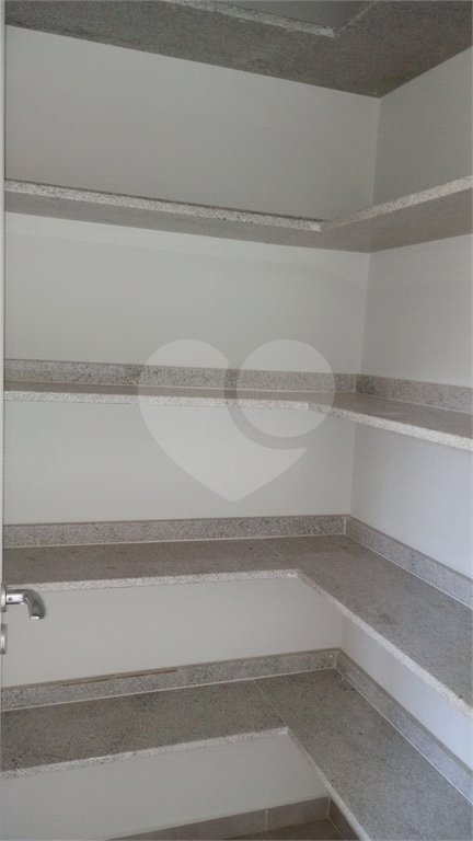 Casa à venda com 4 suítes no condomínio Estância Marambaia, Vinhedo - SP