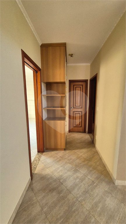 Casa para alugar com 3 quartos, sendo 1 suíte, no condomínio Recanto dos Paturis, Vinhedo - SP