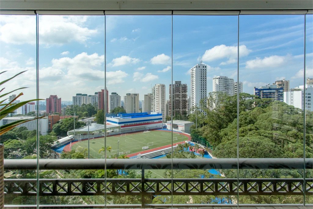 Apartamento à venda com 4 suítes em Vila Suzana, São Paulo, SP