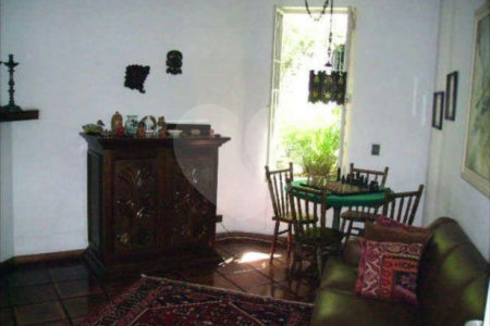 Casa à venda com 4 suítes em Jardim Guedala, São Paulo, SP