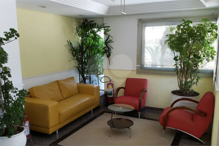 Apartamento à venda com 3 quartos, sendo 1 suíte, em Vila Paulicéia, São Paulo, SP