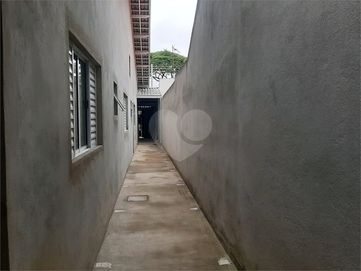 Casa à venda com 2 quartos, sendo 1 suíte, em Bosque dos Eucaliptos, São José dos Campos, SP