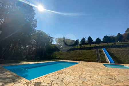 Sítio à venda com 6 quartos, sendo 1 suíte, no Centro (são João Novo), São Roque, SP