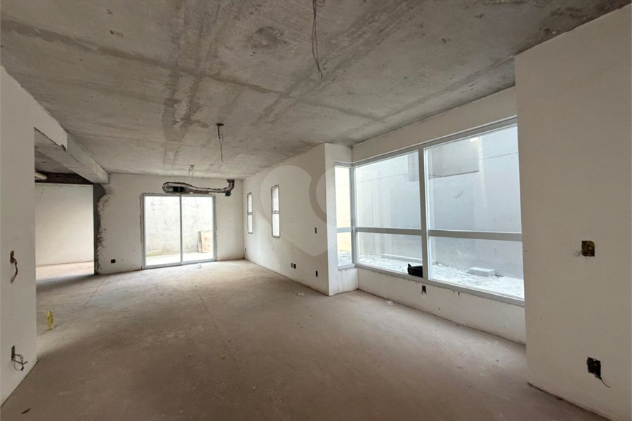 Casa à venda com 3 suítes no condomínio Residencial Floresta, São Paulo - SP