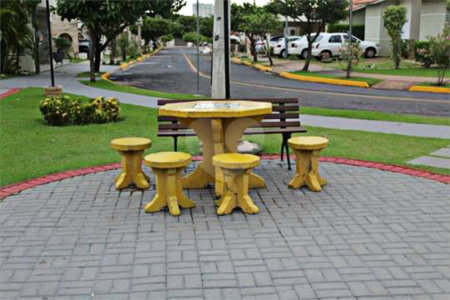 Casa à venda com 2 quartos, sendo 1 suíte, no condomínio Residencial Mônaco, Cuiabá - MT