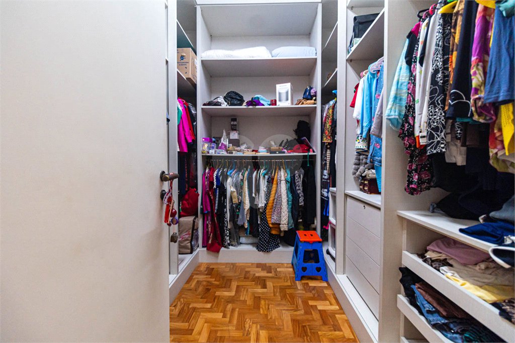 Apartamento à venda ou para alugar com 4 quartos, sendo 1 suíte,  em Jardim América, São Paulo, SP