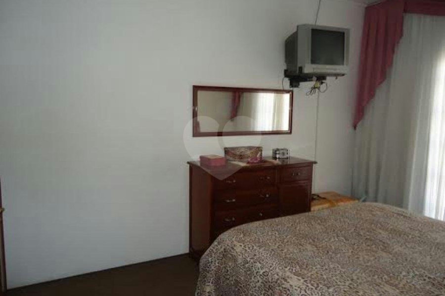 Sobrado à venda com 3 quartos, sendo 1 suíte,  em Jardim Franca, São Paulo, SP