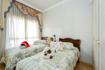 Apartamento à venda com 3 suítes em Vila Suzana, São Paulo, SP