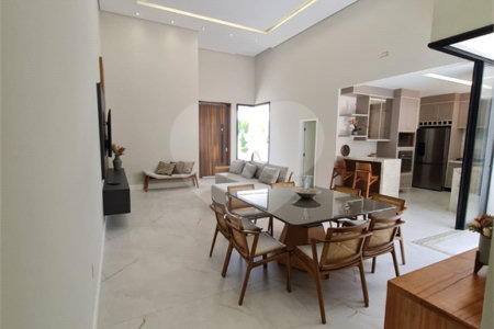 Casa à venda com 3 suítes no condomínio Residencial Duas Marias, Indaiatuba - SP
