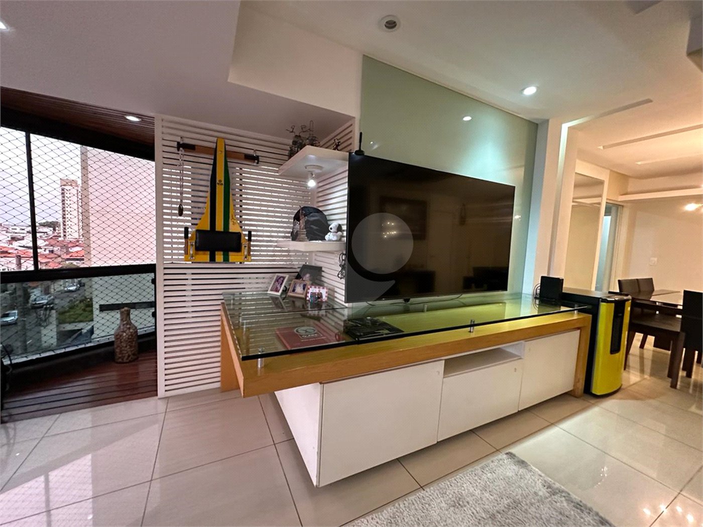 Apartamento à venda ou para alugar com 4 quartos, sendo 1 suíte, no Centro, Mogi das Cruzes, SP