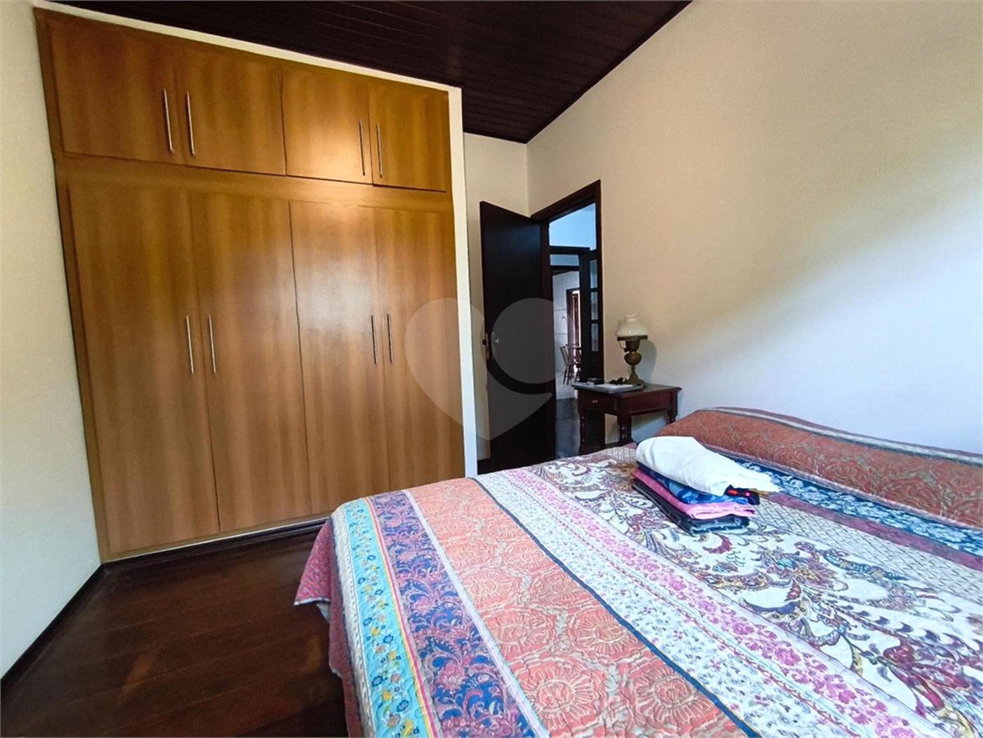 Casa à venda com 4 quartos, sendo 2 suítes, em Jardim Santa Bárbara, Atibaia, SP