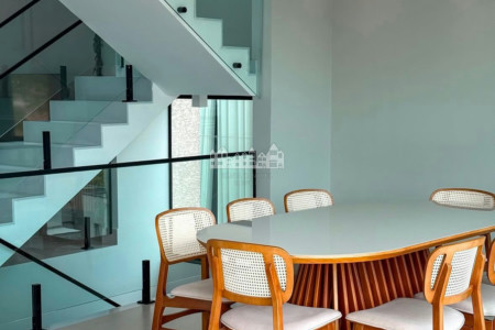 Casa à venda com 4 quartos, sendo 3 suítes, em Rio Abaixo, Atibaia, SP