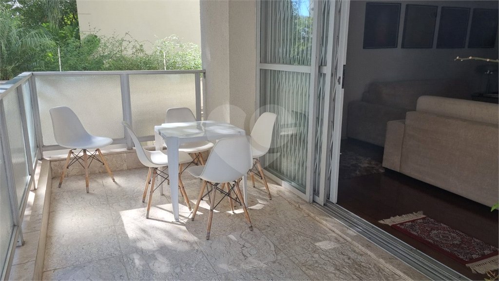 Apartamento à venda com 3 quartos, sendo 1 suíte, em Bela Vista, São Paulo, SP