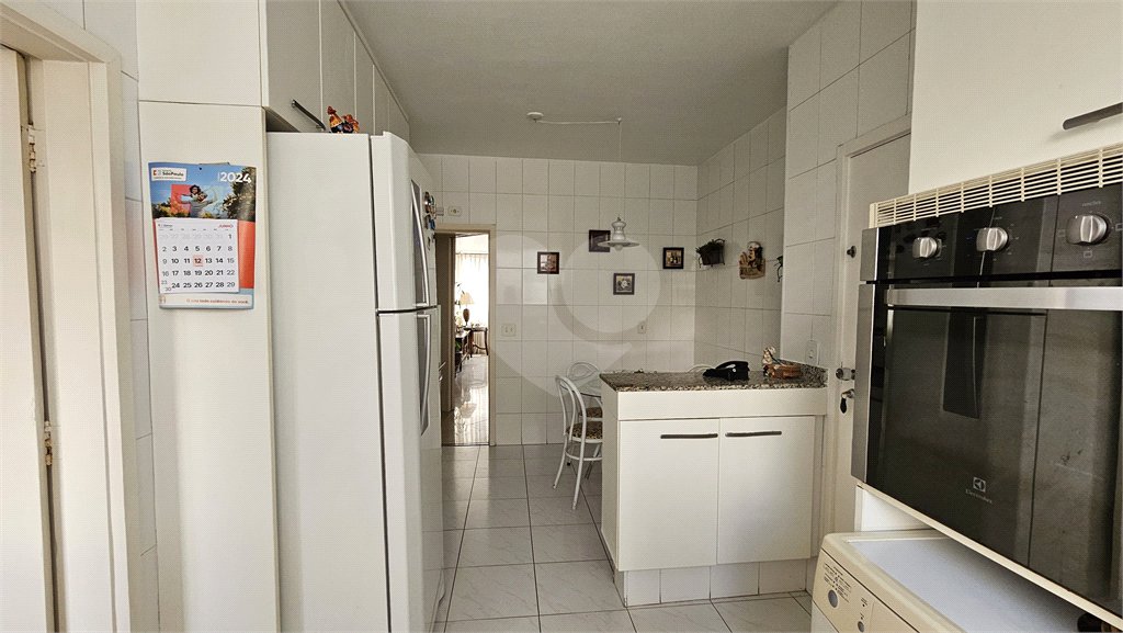Apartamento à venda com 3 quartos, sendo 1 suíte, em Moema, São Paulo, SP