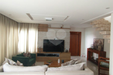 Casa à venda com 3 suítes no condomínio Residencial Central Parque, Salto - SP