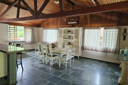 Sítio à venda com 6 quartos, sendo 1 suíte,  em Bairro do Cambará, São Roque, SP
