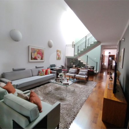 Casa à venda ou para alugar com 3 suítes em Jardim Itália, Itapetininga, SP