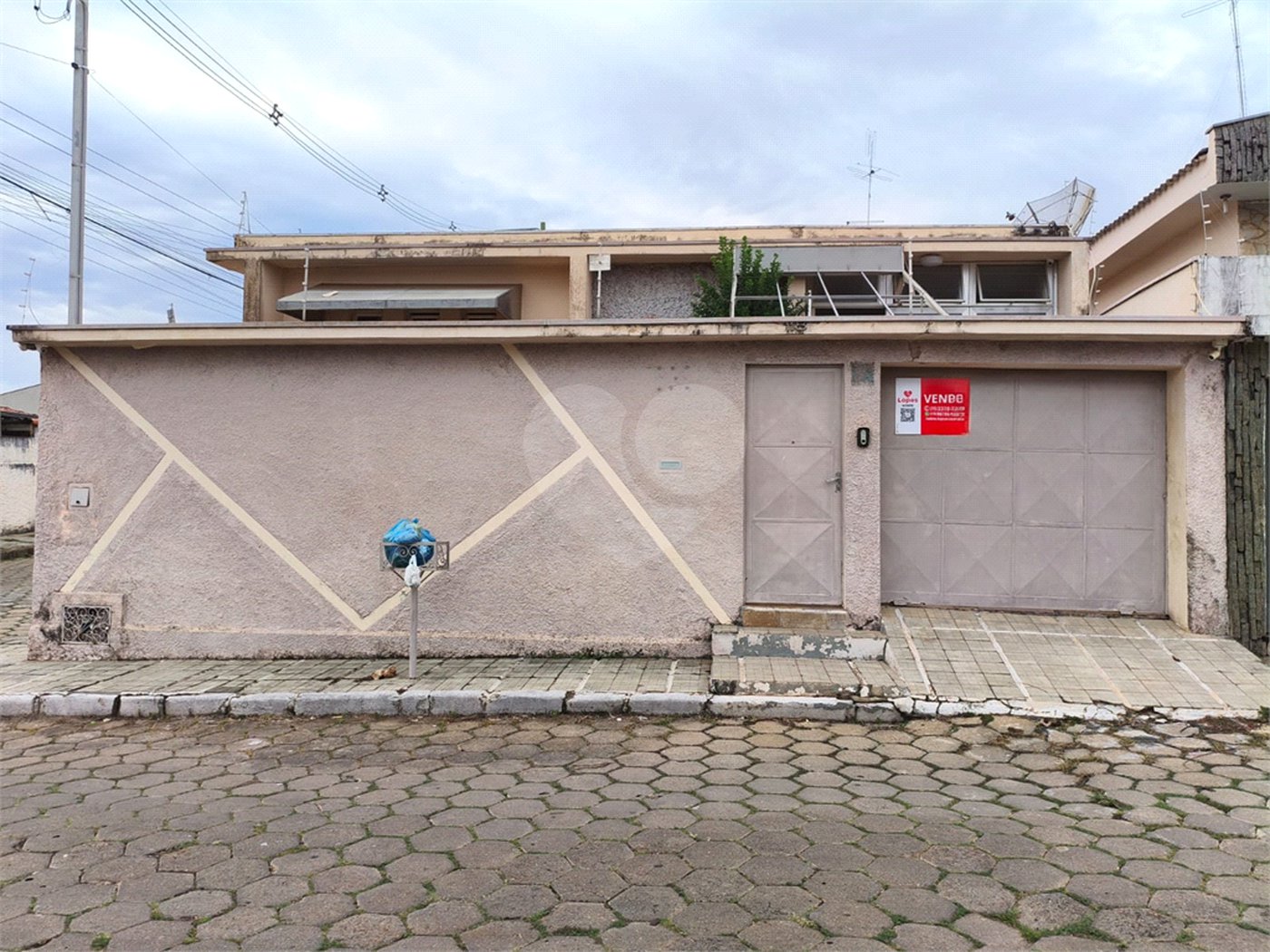 Casa à venda com 3 quartos, sendo 1 suíte, em Vila Ginez, Itapetininga, SP