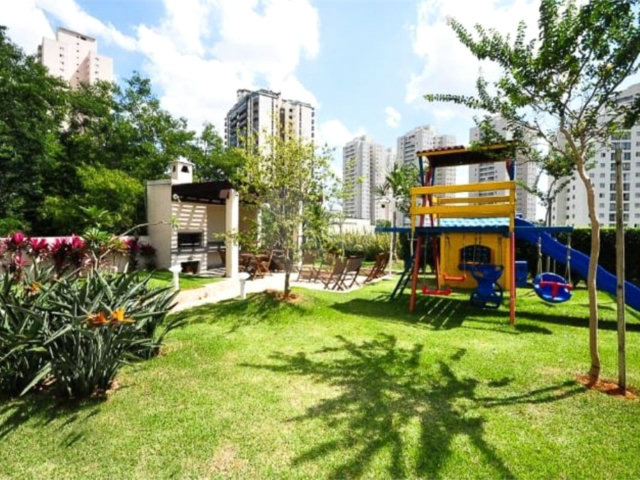 Apartamento à venda com 2 quartos, sendo 1 suíte,  em Morumbi, São Paulo, SP