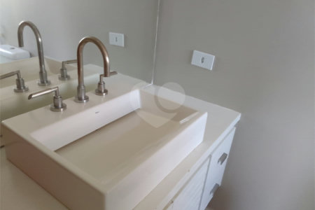 Apartamento à venda com 3 quartos, sendo 1 suíte, em Jardim Paulista, São Paulo, SP