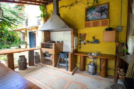 Chácara à venda com 5 quartos, sendo 4 suítes, no Centro (canguera), São Roque, SP