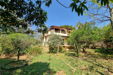 Casa à venda com 4 quartos, sendo 2 suítes, em Bosque, Vinhedo, SP