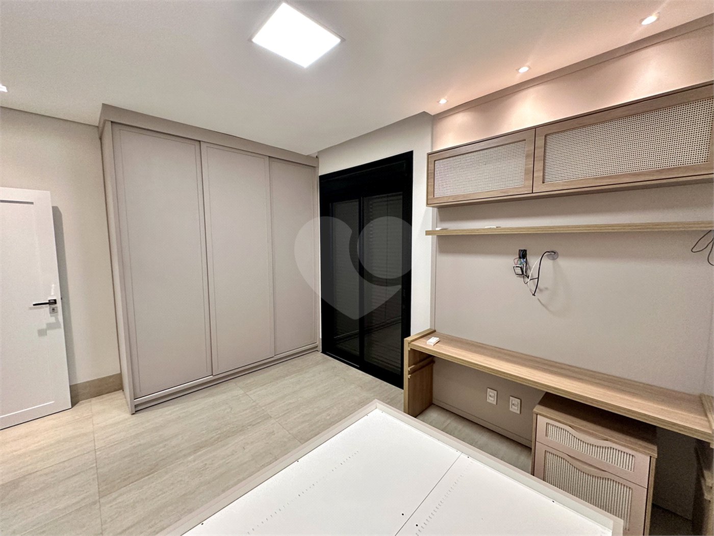 Casa à venda com 3 suítes no condomínio Residencial Florais Itália, Cuiabá - MT