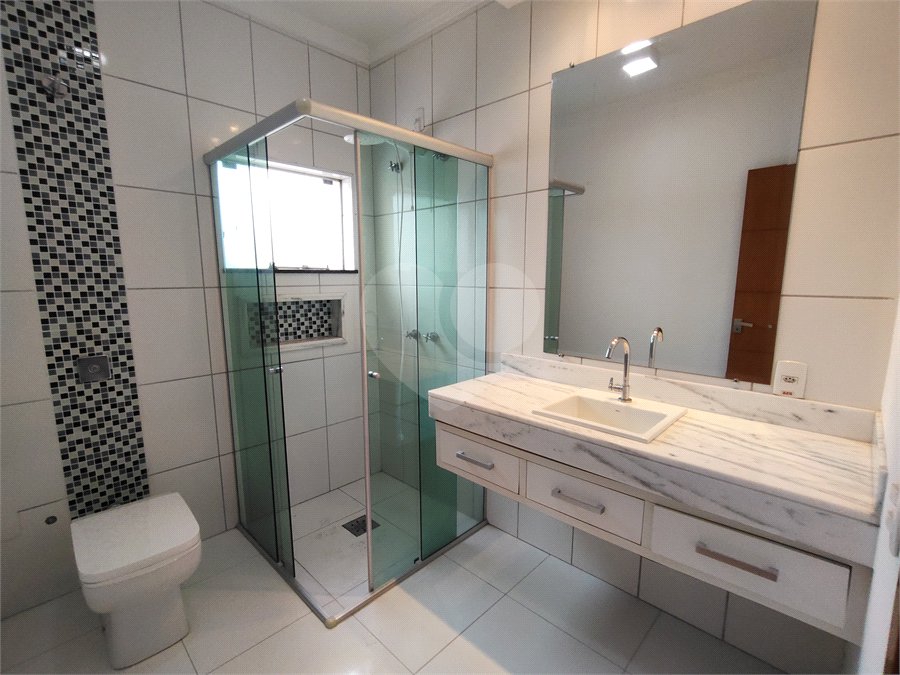 Sobrado à venda com 3 quartos, sendo 2 suítes, em Jardim Itália, Itapetininga, SP
