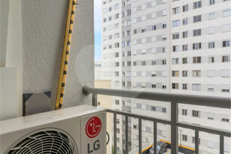 Apartamento à venda com 3 quartos, sendo 1 suíte, em Santo Amaro, São Paulo, SP