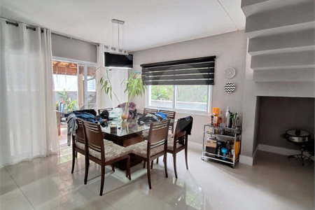 Casa à venda com 3 suítes no condomínio Villaggio Capriccio, Louveira - SP