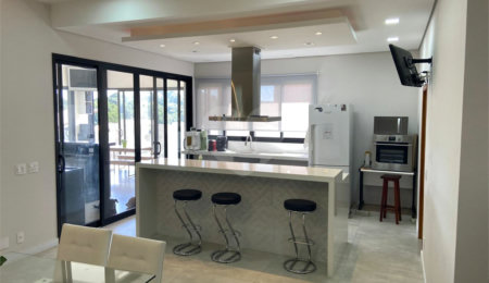 Casa à venda com 3 suítes no condomínio Terras de Santa Teresa, Itupeva - SP