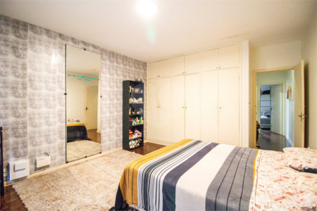 Sobrado à venda com 3 quartos, sendo 1 suíte, em Chácara Monte Alegre, São Paulo, SP