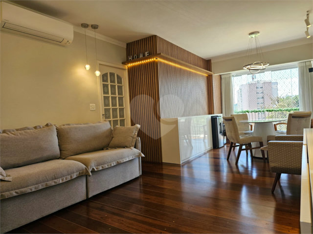 Apartamento à venda com 3 quartos, sendo 1 suíte,  em Santo Amaro, São Paulo, SP
