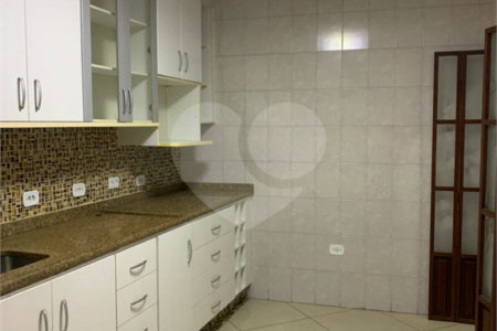 Casa à venda com 3 quartos, sendo 1 suíte, em Parque Santa Rosa, Suzano, SP