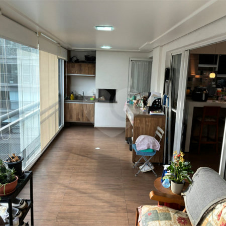 Apartamento à venda com 3 suítes em Bosque da Saúde, São Paulo, SP