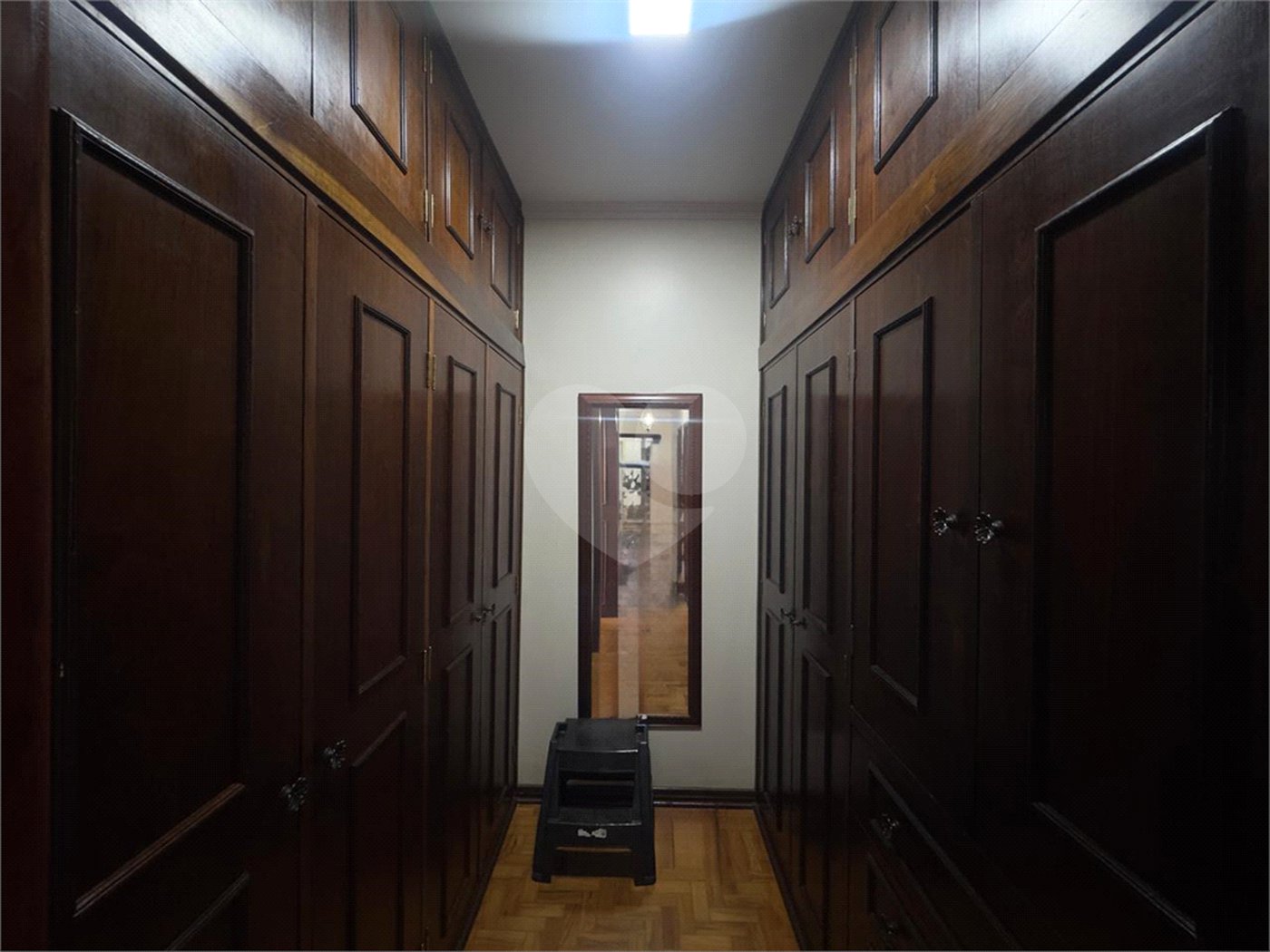 Apartamento à venda com 3 quartos, sendo 1 suíte, no Centro, Ribeirão Preto, SP