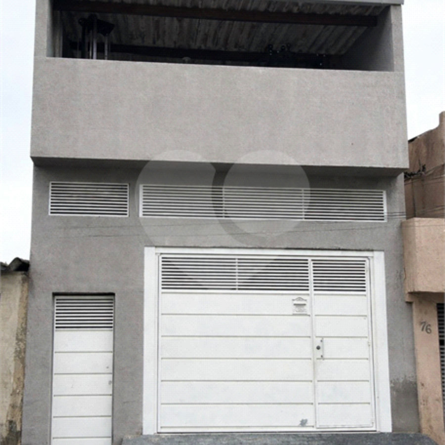 Sobrado à venda com 7 quartos, sendo 1 suíte, em Americanópolis, São Paulo, SP