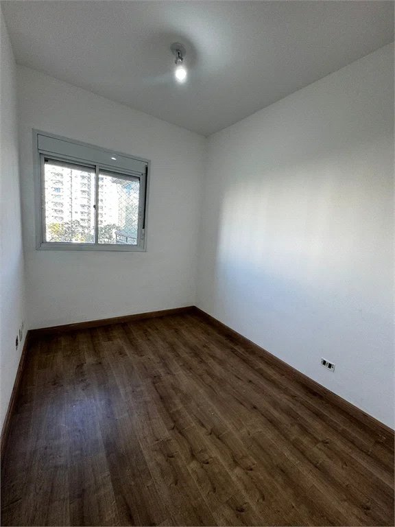 Apartamento para alugar com 3 quartos, sendo 1 suíte, em Parque Reboucas, São Paulo, SP