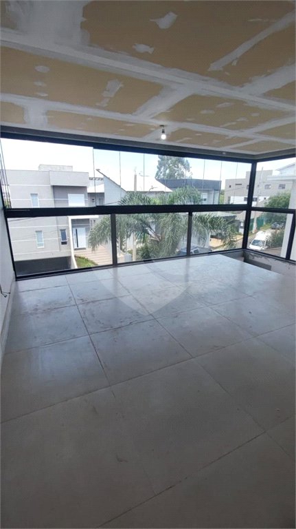 Casa à venda com 3 quartos, sendo 1 suíte,  no condomínio Terras de São Fernando, Cotia - SP