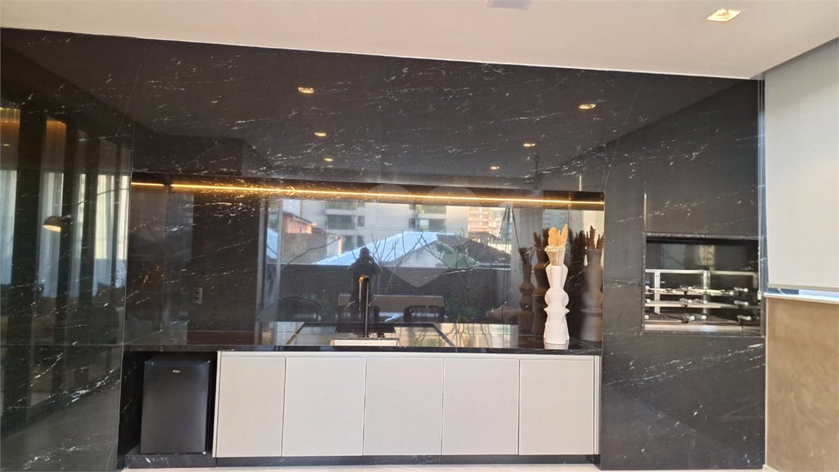 Apartamento à venda com 4 quartos, sendo 2 suítes,  em Perdizes, São Paulo, SP