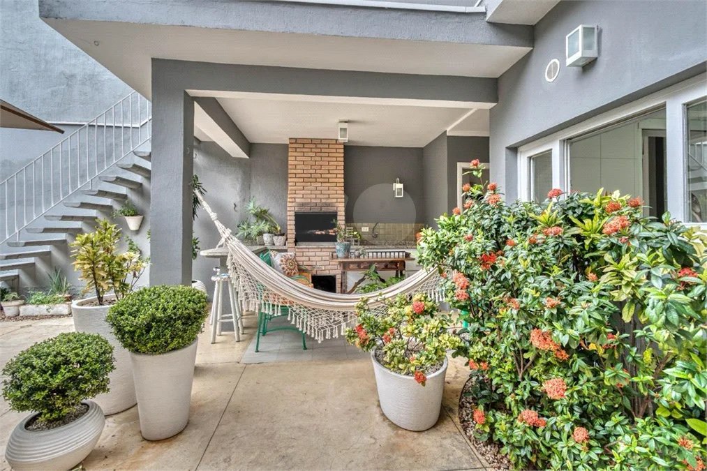 Casa de Vila à venda com 3 quartos, sendo 2 suítes, em Jardim Hípico, São Paulo, SP
