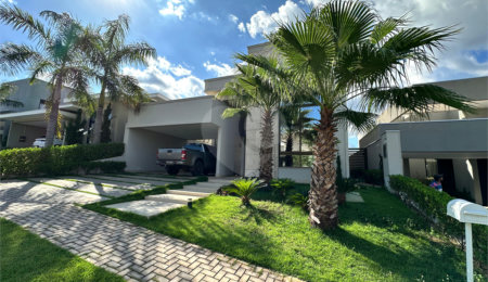 Casa à venda com 3 suítes no condomínio Florais do Valle, Cuiabá - MT